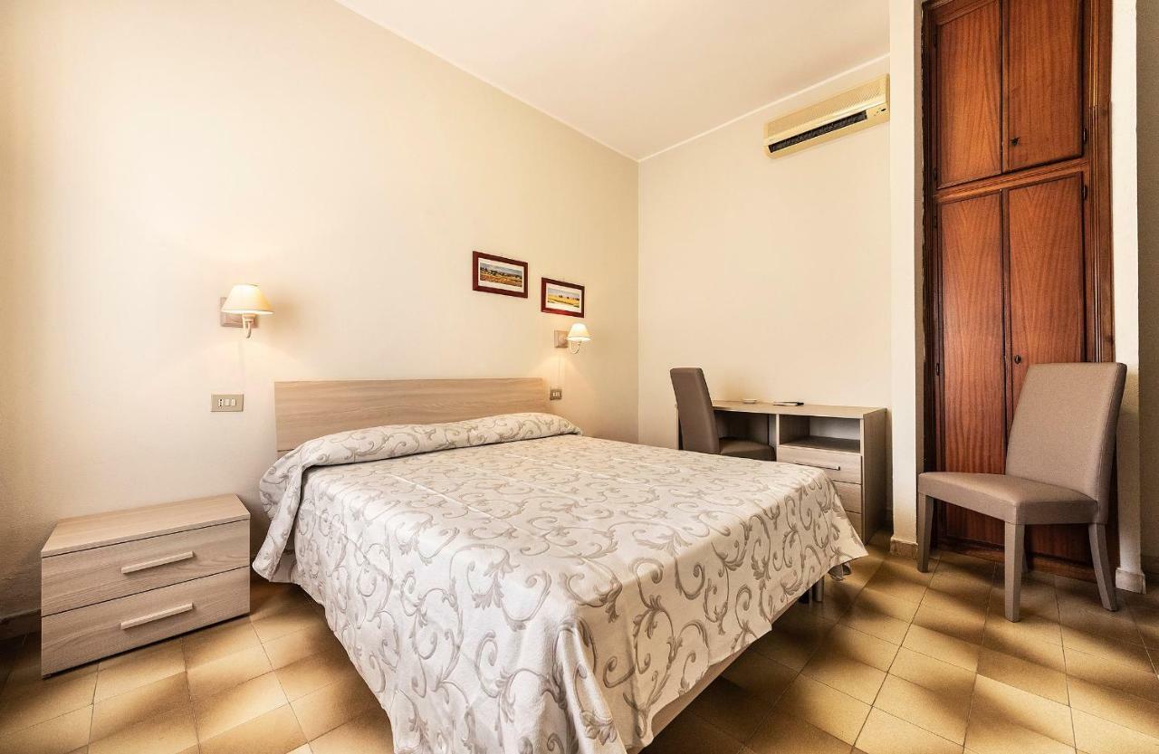Hotel Aurelia Tarquinia Extérieur photo