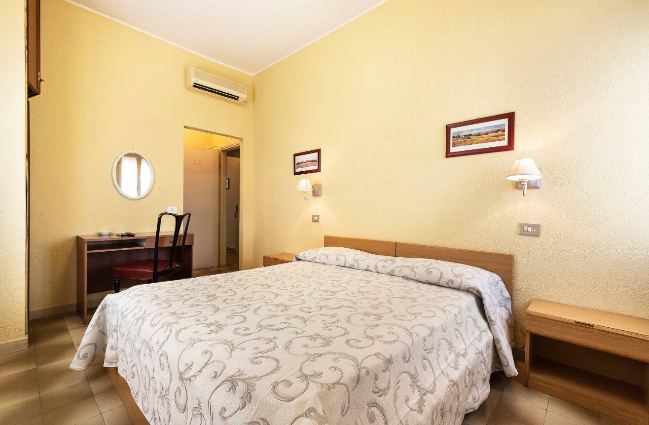 Hotel Aurelia Tarquinia Extérieur photo