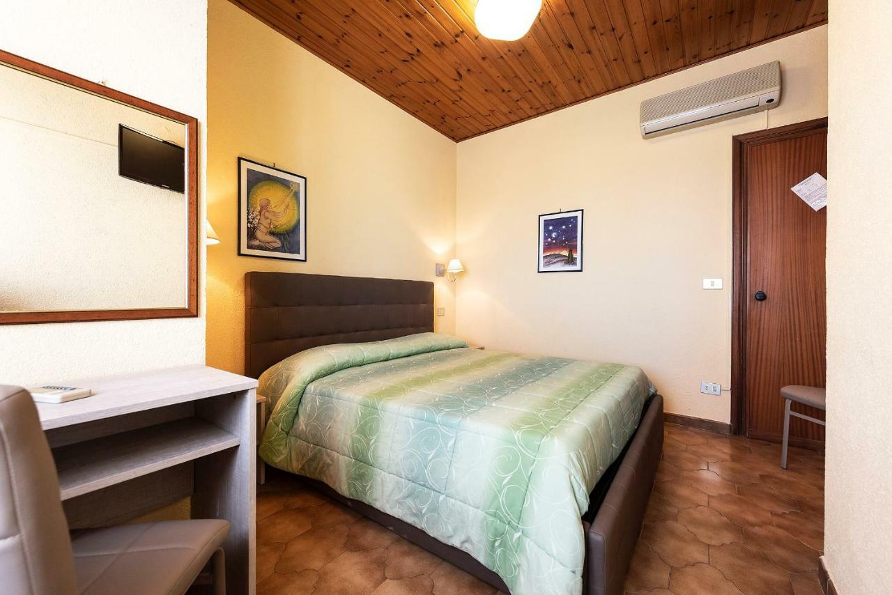Hotel Aurelia Tarquinia Extérieur photo
